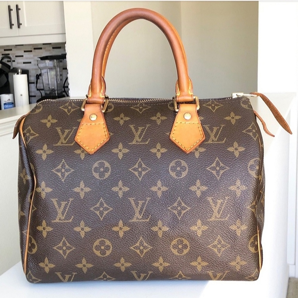 Authentic Louis Vuitton Monogram Speedy 25